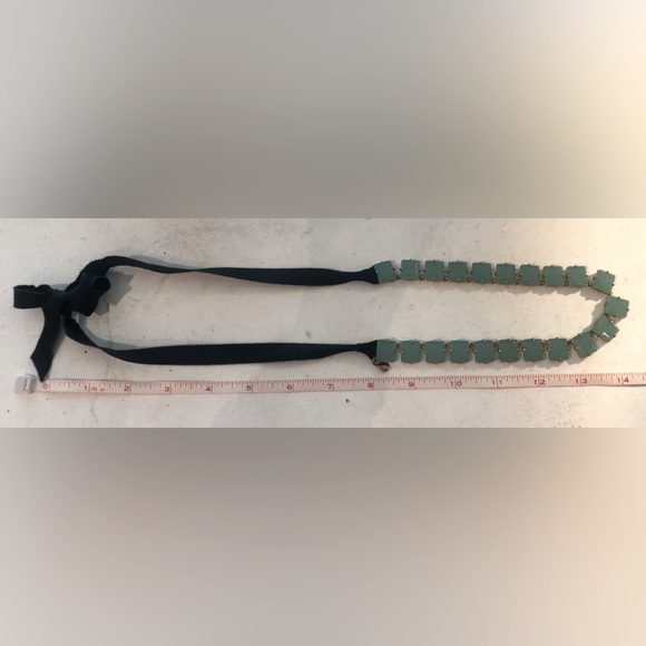 JCrew stone and ribbon necklace in teal and jade colour with gold details - Picture 5 of 5